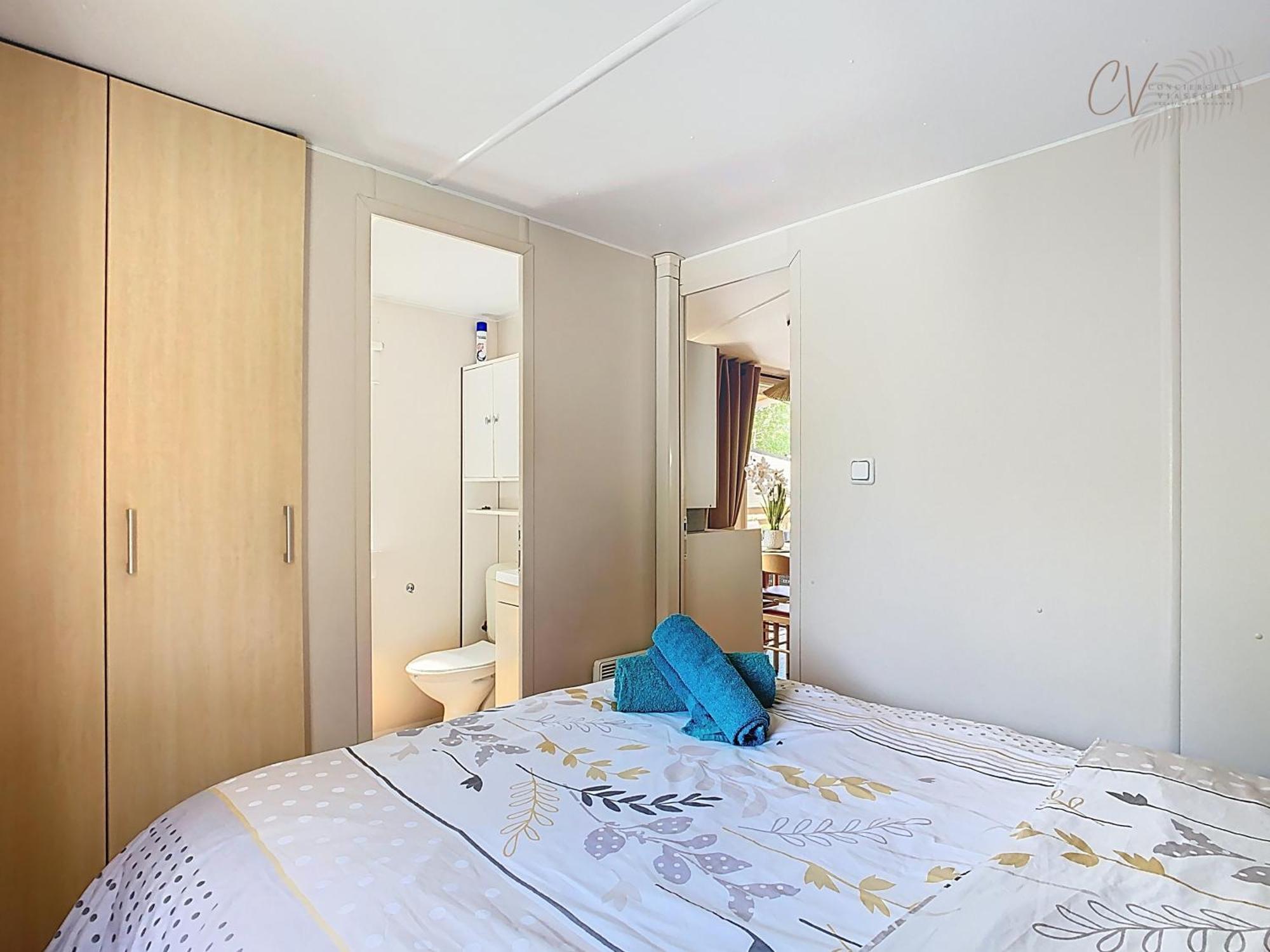 Grand Mobil Home 3Chbr 2Sdb Camping La Carabasse ヴィア エクステリア 写真